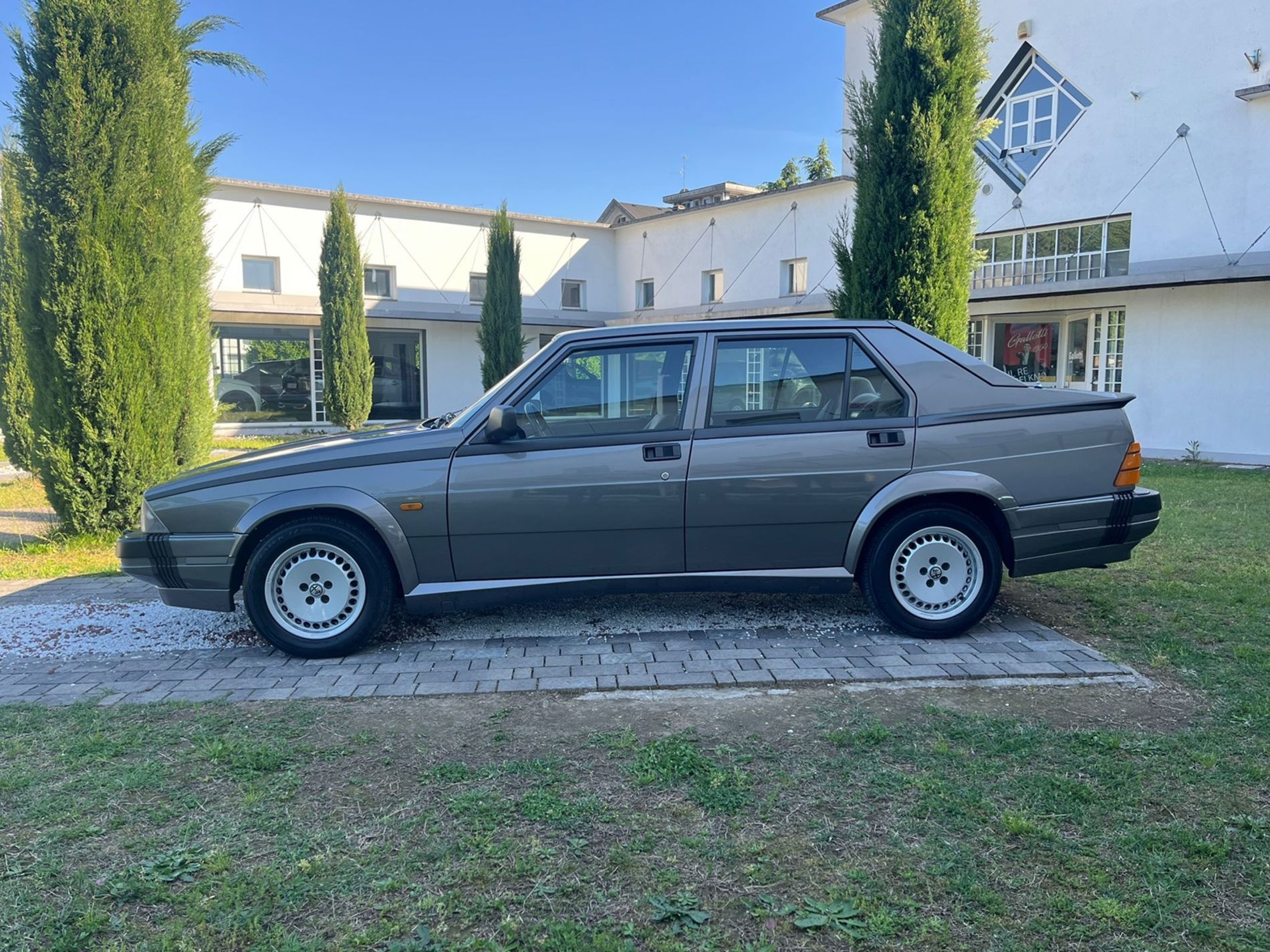 ALFA ROMEO 75 AMERICA - Gallotti Auto